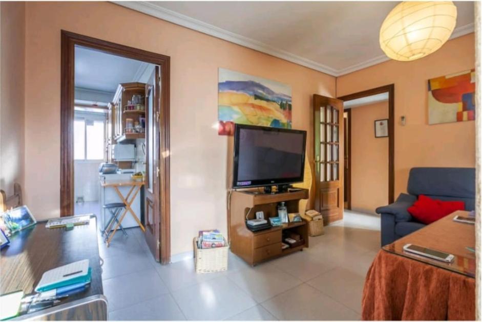 Piso Con Buena Red Wiffi Fibra Optica Alquiler De Habitaciones Seville Luaran gambar